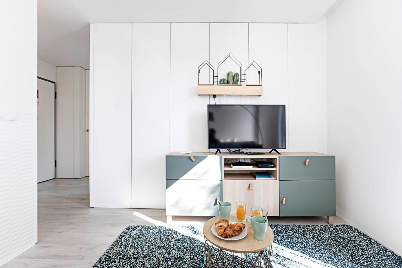 Stylish Flat W/ Gym & Parking By Lovelystay OOporto Extérieur photo